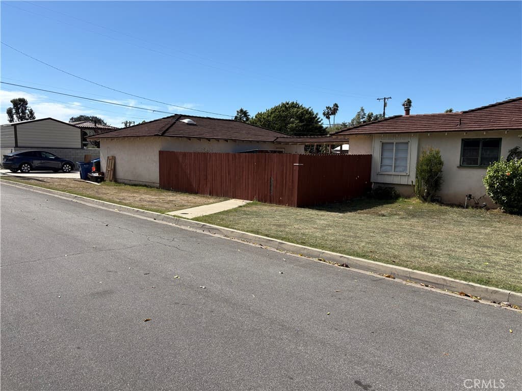 Home at 1528 E Vine, West Covina — photo 4 of 6