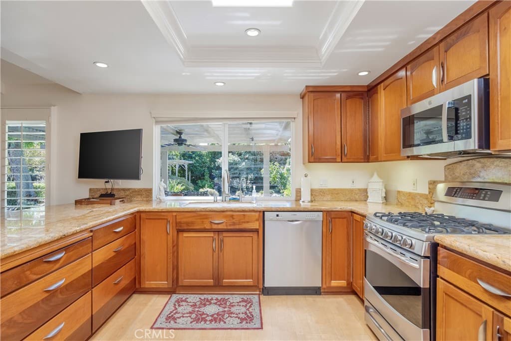 Home at 688 Charleston Drive, Claremont — photo 11 of 12