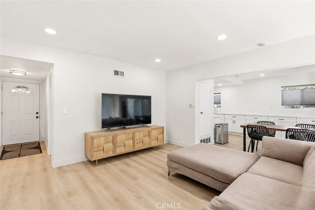Home at 10762 Lynrose, Temple City — photo 9 of 12