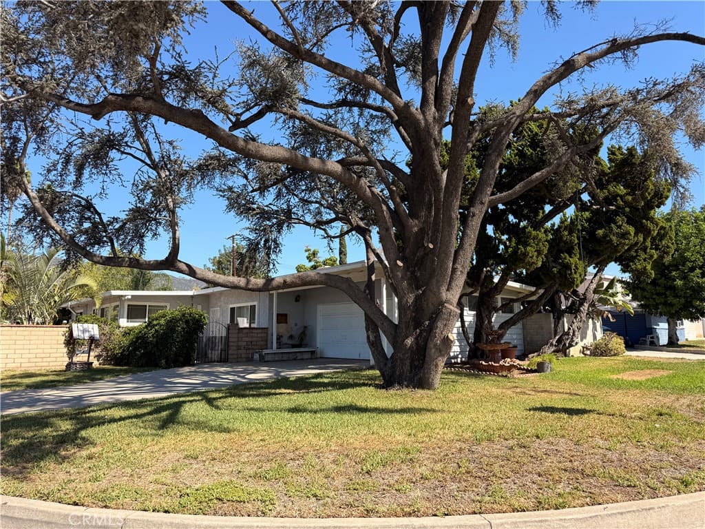 Home at 837 W Hollyvale, Glendora — photo 1 of 12