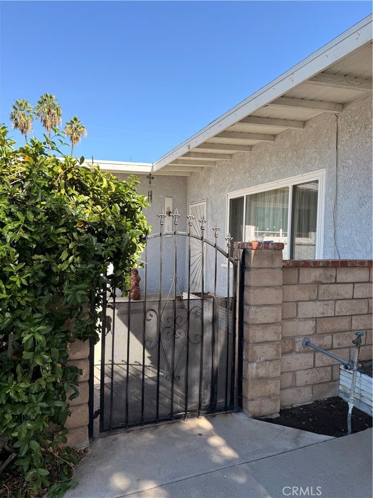 Home at 837 W Hollyvale, Glendora — photo 5 of 12