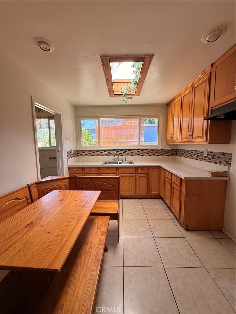 Home at 837 W Hollyvale, Glendora — photo 9 of 12