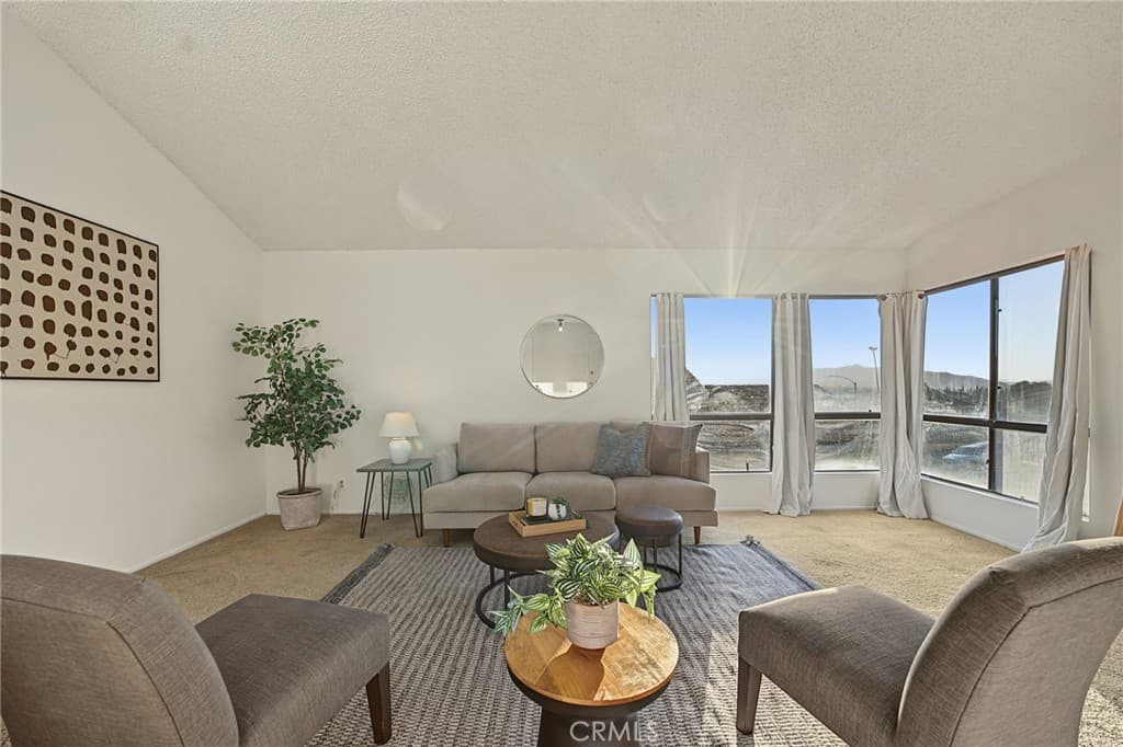 Home at 16142 Banbridge Avenue, La Puente — photo 6 of 12