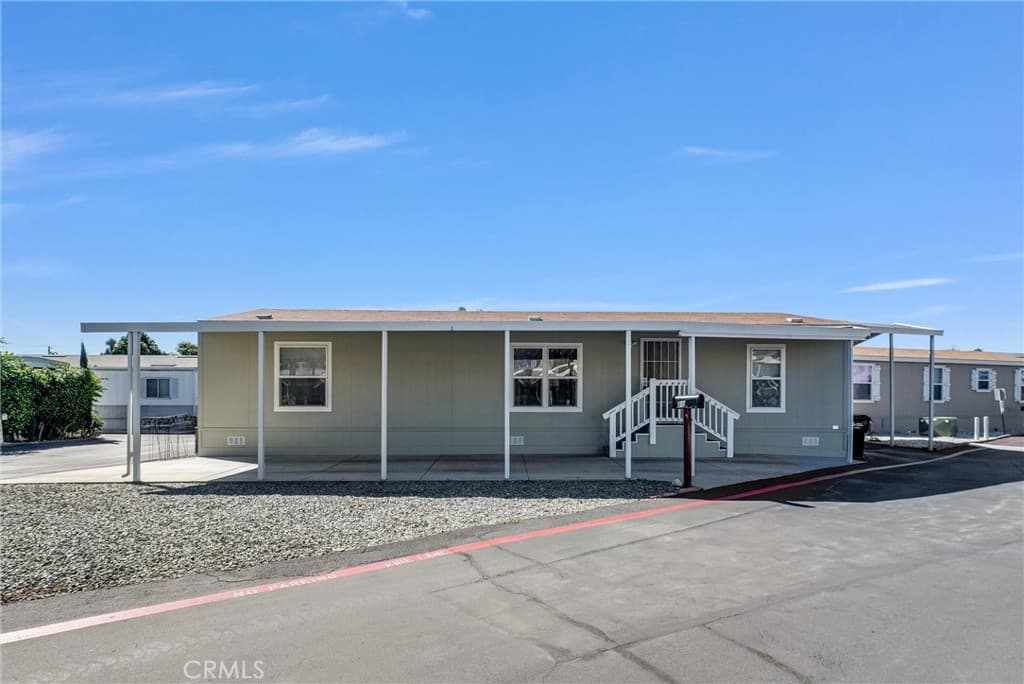 Home at 1081 W Arrow Hwy 86, Azusa — photo 2 of 12