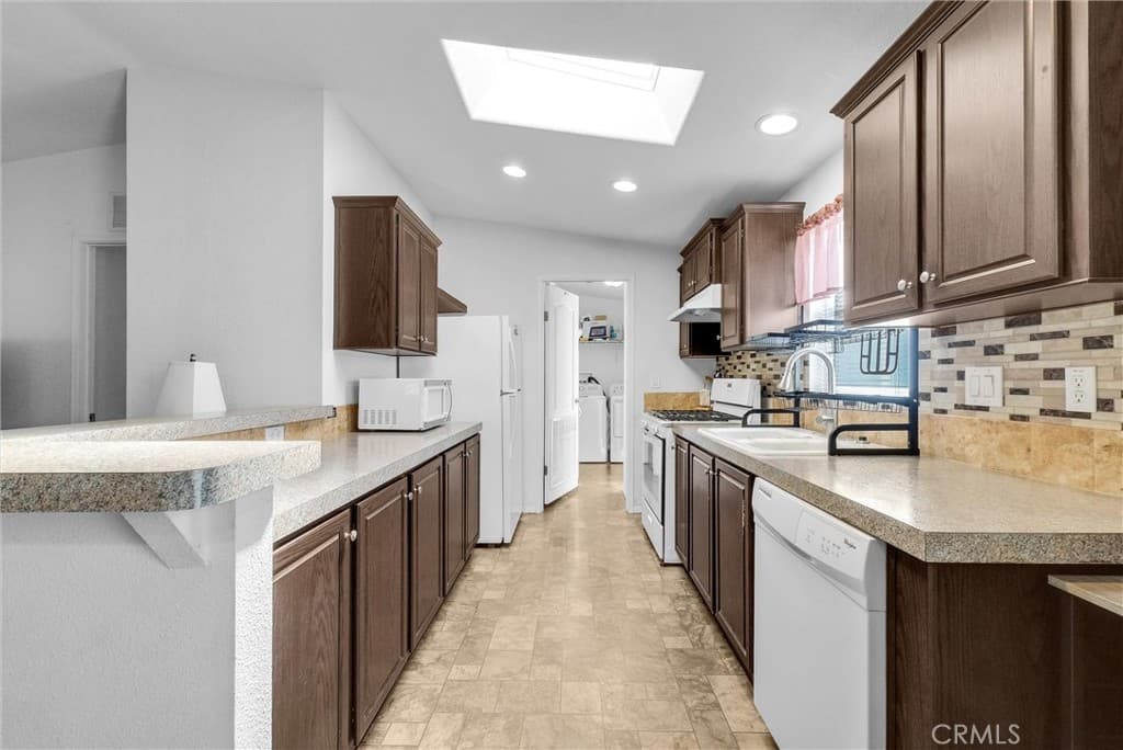 Home at 1081 W Arrow Hwy 86, Azusa — photo 11 of 12
