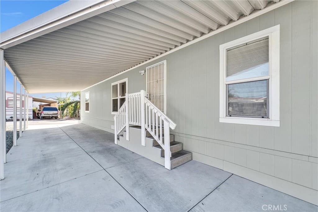 Home at 1081 W Arrow Hwy 86, Azusa — photo 6 of 12