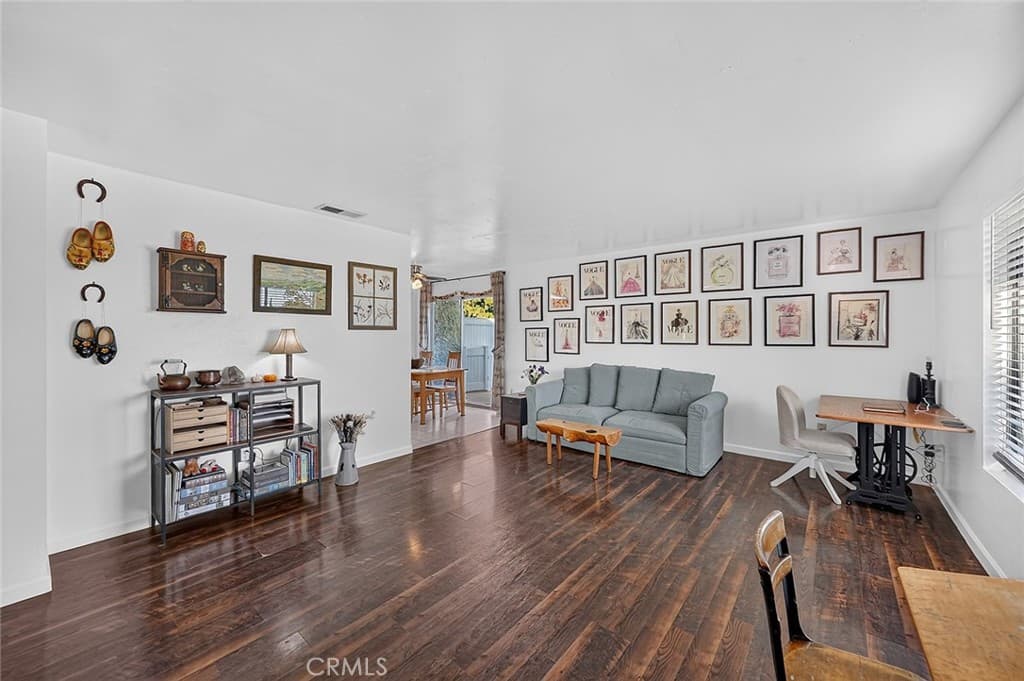 Condo at 853 W 13th 1, Azusa — photo 4 of 12