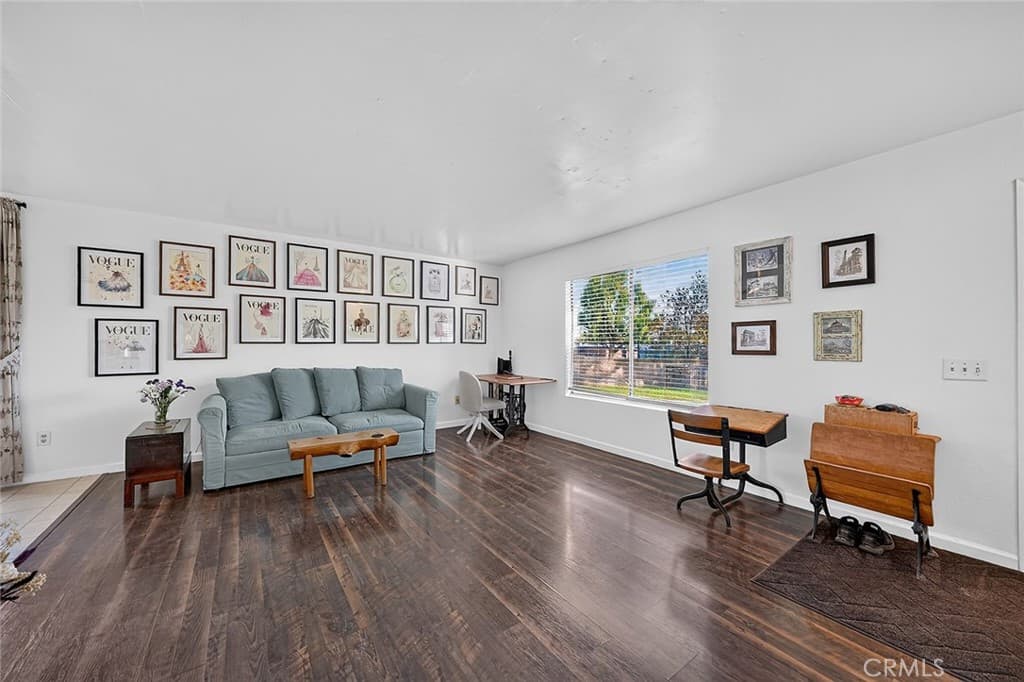 Condo at 853 W 13th 1, Azusa — photo 6 of 12