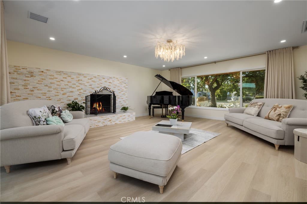 Home at 820 E Cameron, West Covina — photo 7 of 12