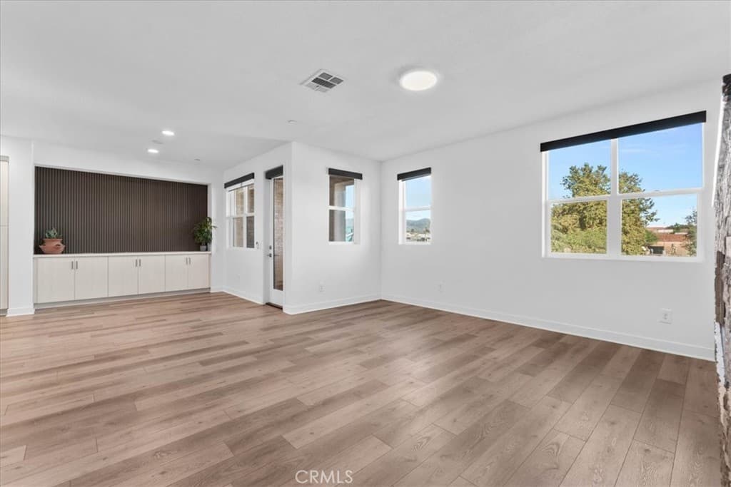 Condo at 493 Fairlane Way, Covina — photo 4 of 12