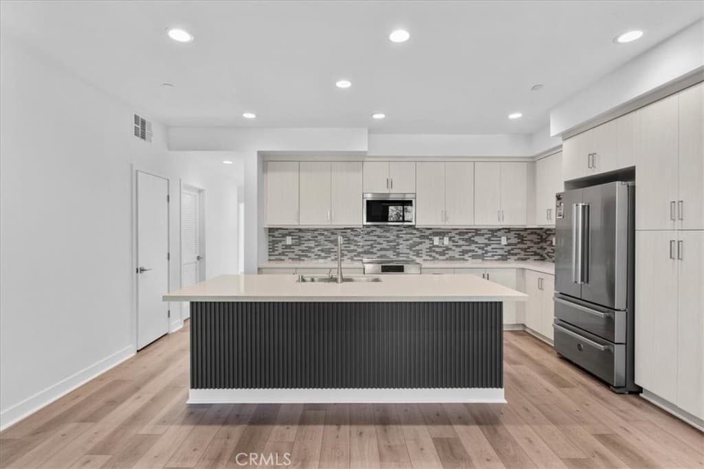 Condo at 493 Fairlane Way, Covina — photo 10 of 12