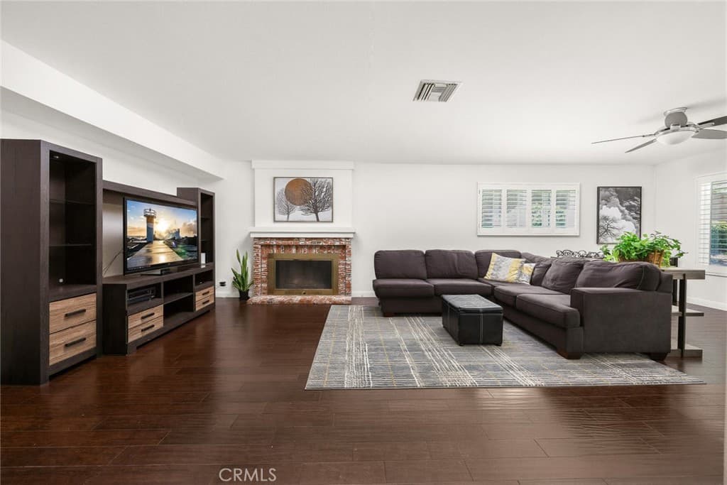 Home at 1957 Avenida Monte Vista, San Dimas — photo 11 of 12
