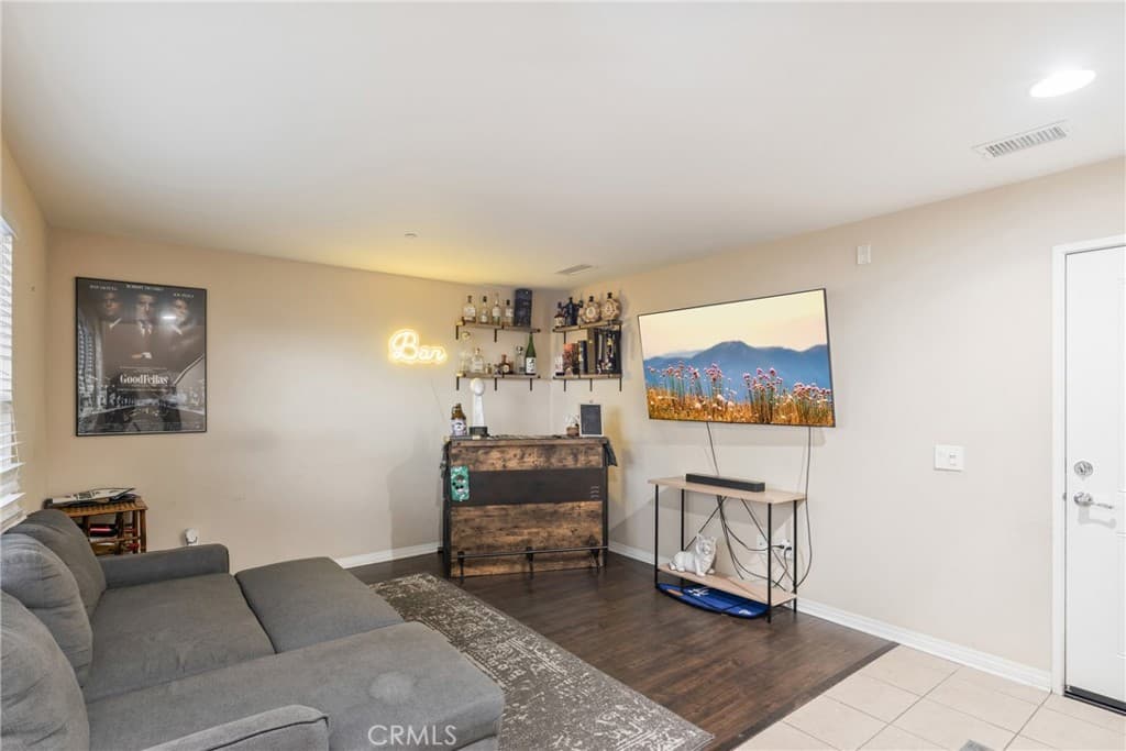 Home at 141 E Italia, Covina — photo 4 of 12