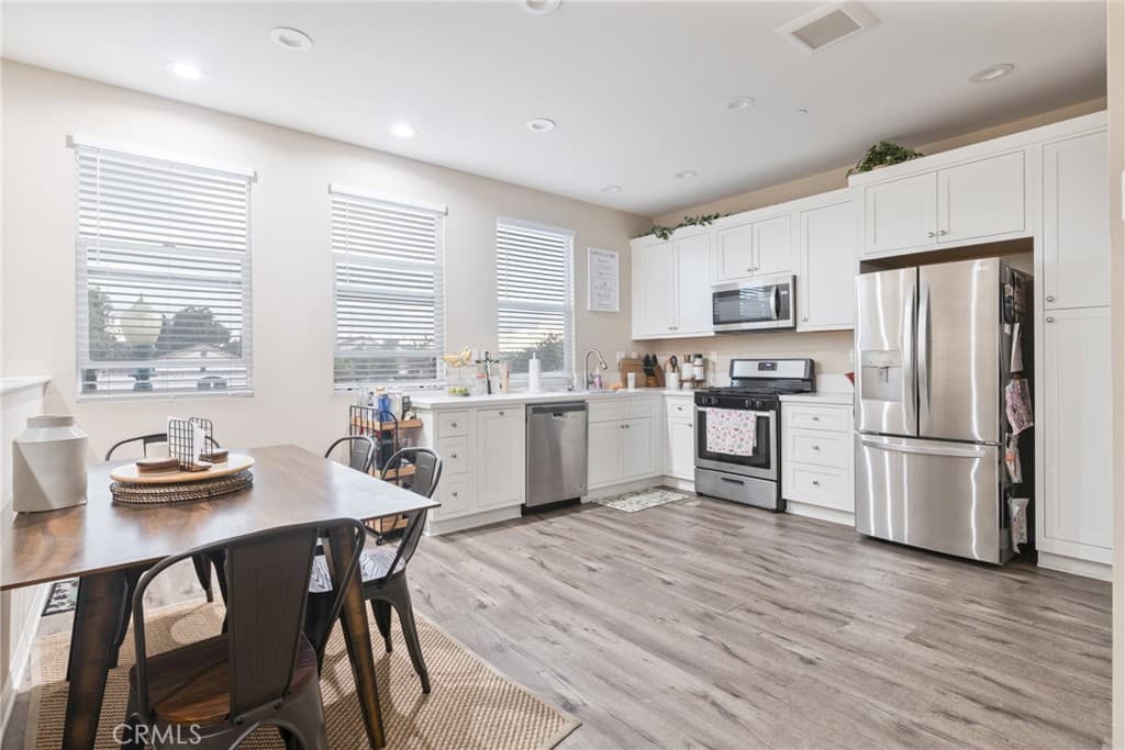 Home at 141 E Italia, Covina — photo 6 of 12