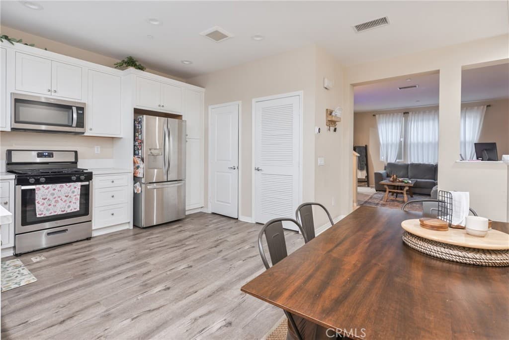 Home at 141 E Italia, Covina — photo 7 of 12
