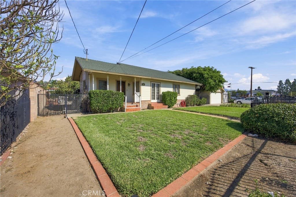 Home at 511 W Paramount, Azusa — photo 9 of 12