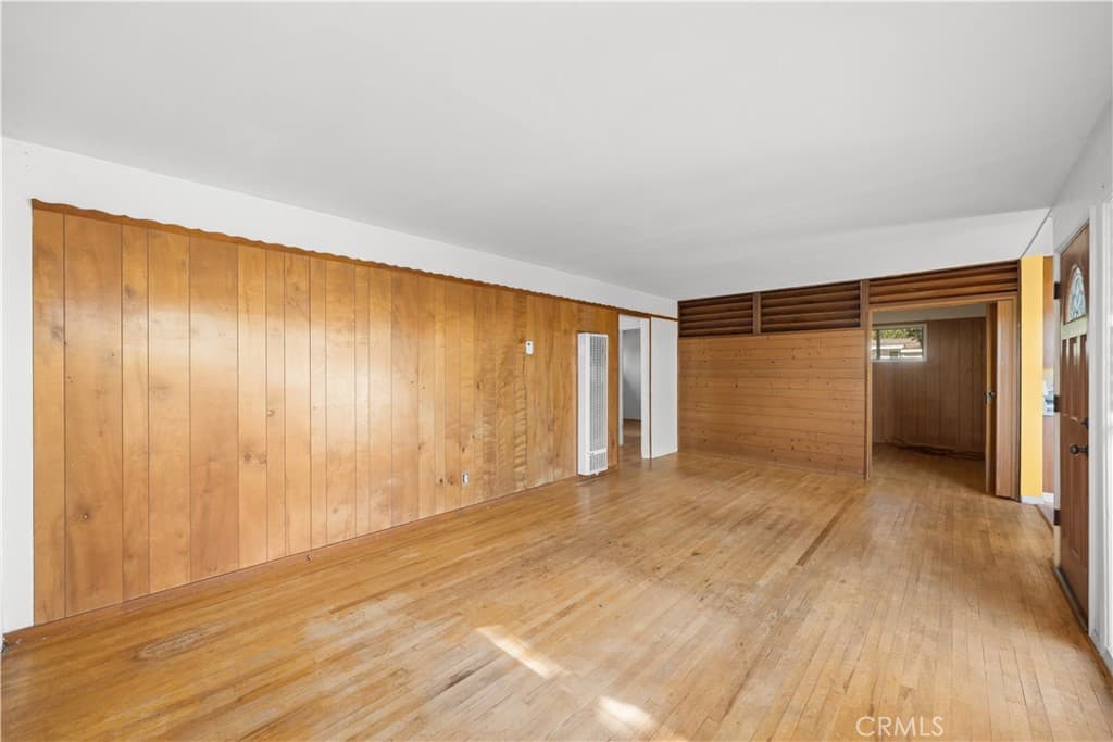 Home at 643 E Foothill Boulevard, Glendora — photo 5 of 12