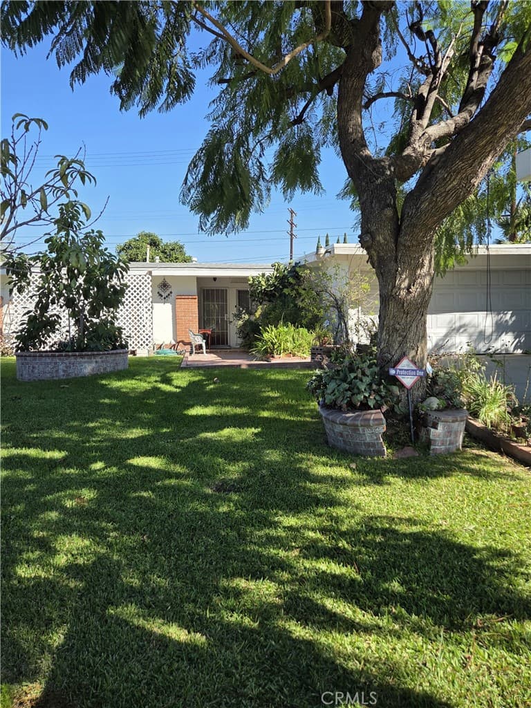 Home at 236 N Viceroy, Azusa — photo 2 of 3