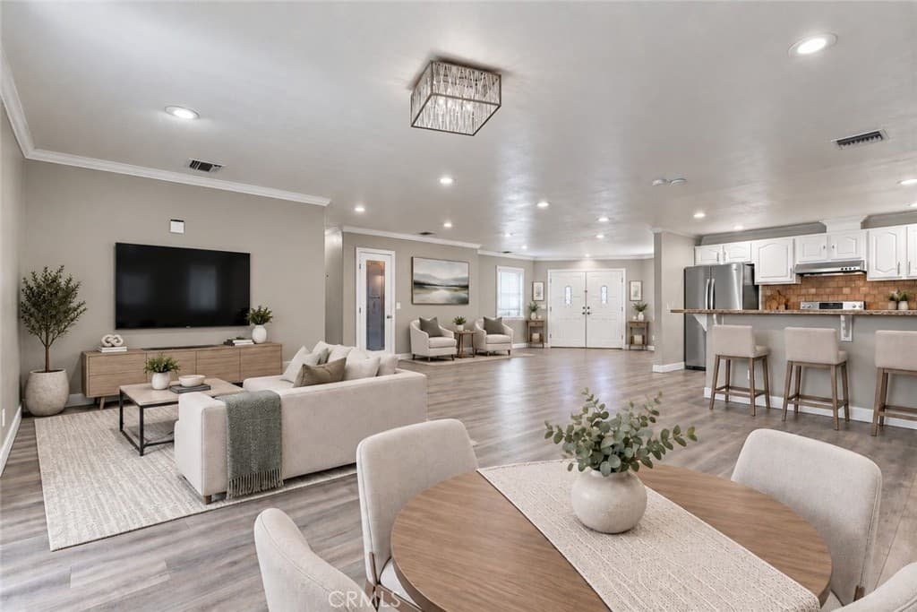 Home at 2478 Lovejoy Street, Pomona — photo 4 of 12