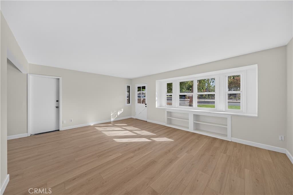 Home at 433 S Grand, Glendora — photo 10 of 12
