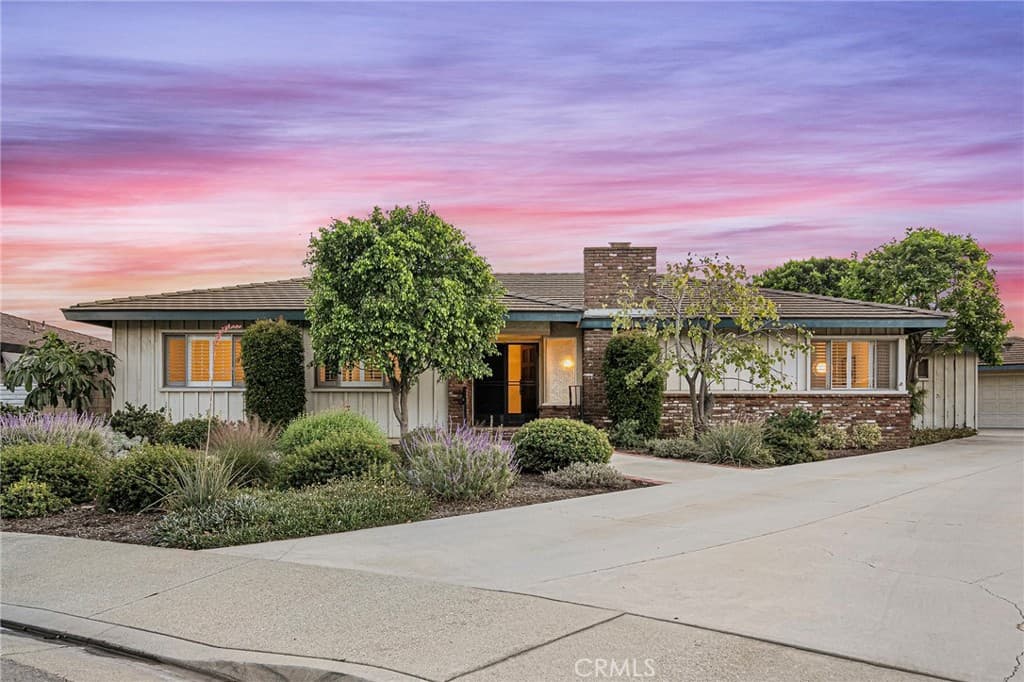 Home at 1408 E Leadora Avenue, Glendora — photo 1 of 12