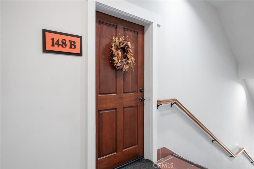 Condo at 148 N Vermont Avenue Apt B, Glendora — photo 3 of 12
