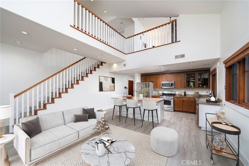 Condo at 148 N Vermont Avenue Apt B, Glendora — photo 4 of 12