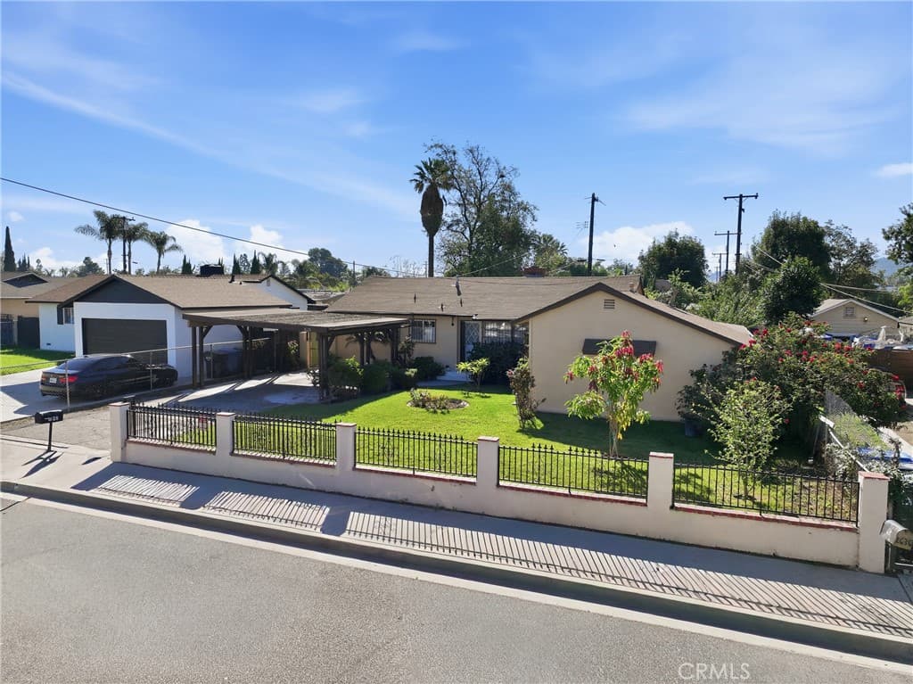 Home at 1628 Arroyo, Pomona — photo 2 of 12