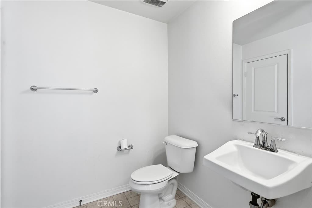 Townhouse at 809 N Dalton, Azusa — photo 11 of 12