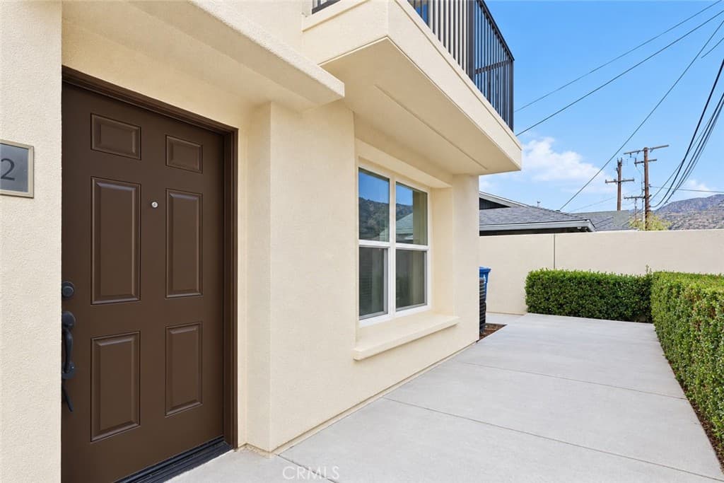 Townhouse at 809 N Dalton, Azusa — photo 3 of 12