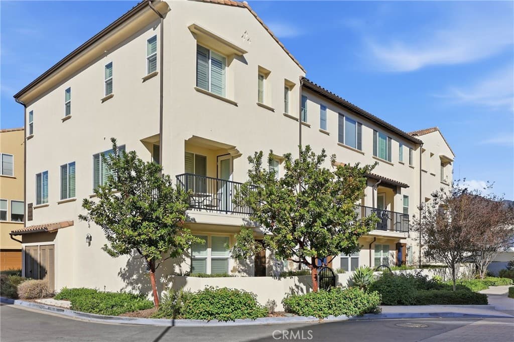 Townhouse at 809 N Dalton, Azusa — photo 7 of 12