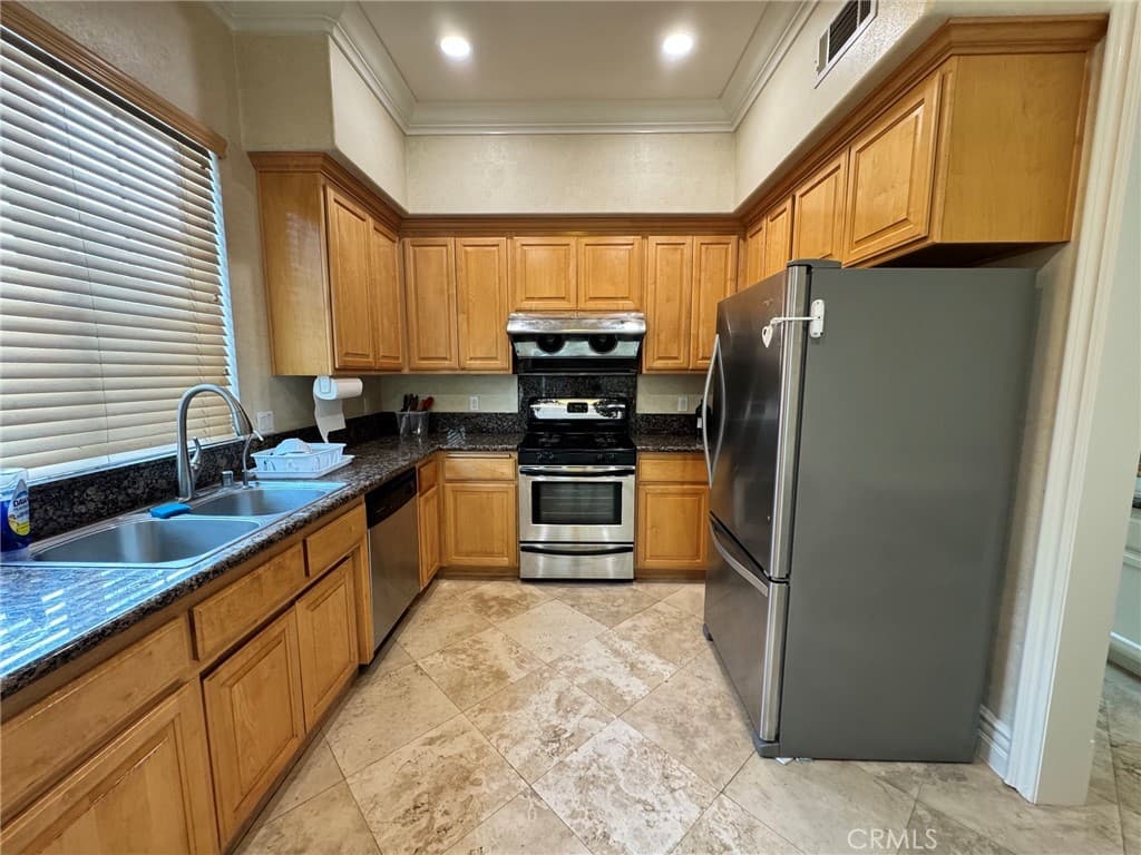 Townhouse at 127 S 3rd Avenue, Arcadia — photo 6 of 12