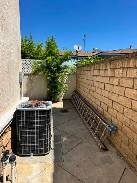Townhouse at 127 S 3rd Avenue, Arcadia — photo 9 of 12