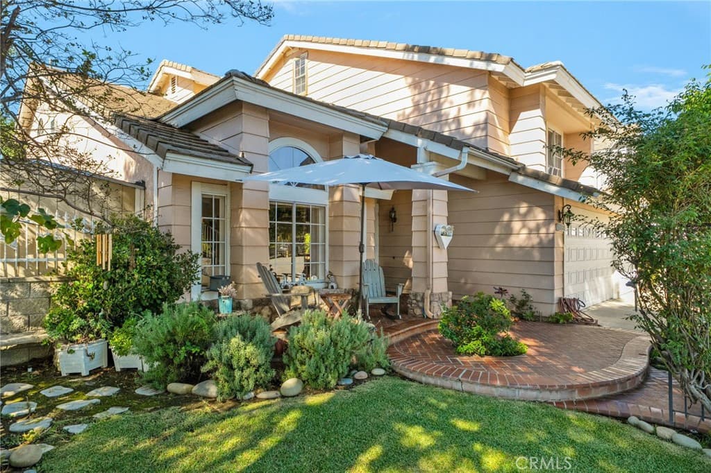 Home at 1689 S Lost Trail, Walnut — photo 6 of 12