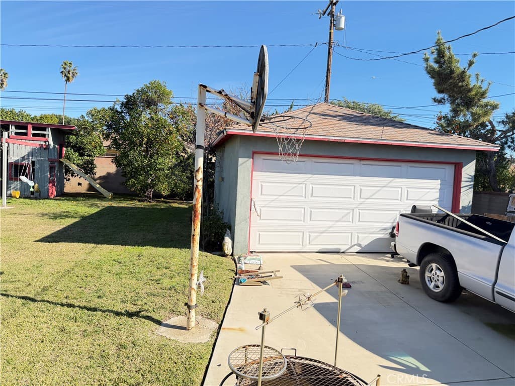 Home at 410 N Lyall, West Covina — photo 7 of 12