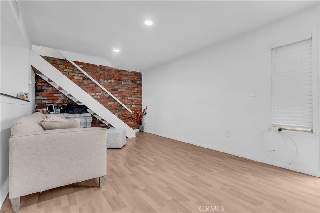 Condo at 3003 Knollwood Avenue 2, La Verne — photo 3 of 12