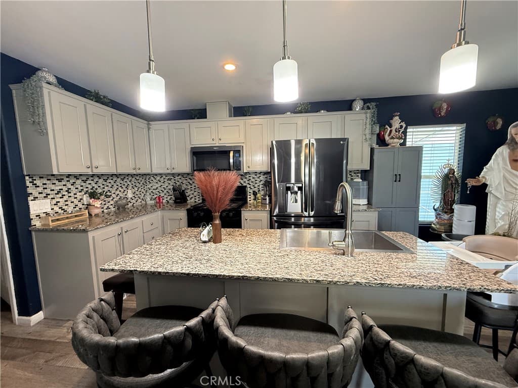 Home at 12700 Elliott Avenue 10, El Monte — photo 10 of 12