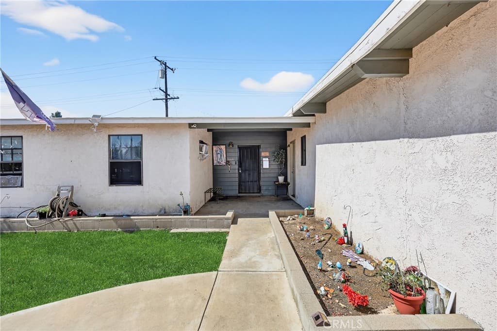 Home at 2415 Merrywood, Pomona — photo 6 of 12
