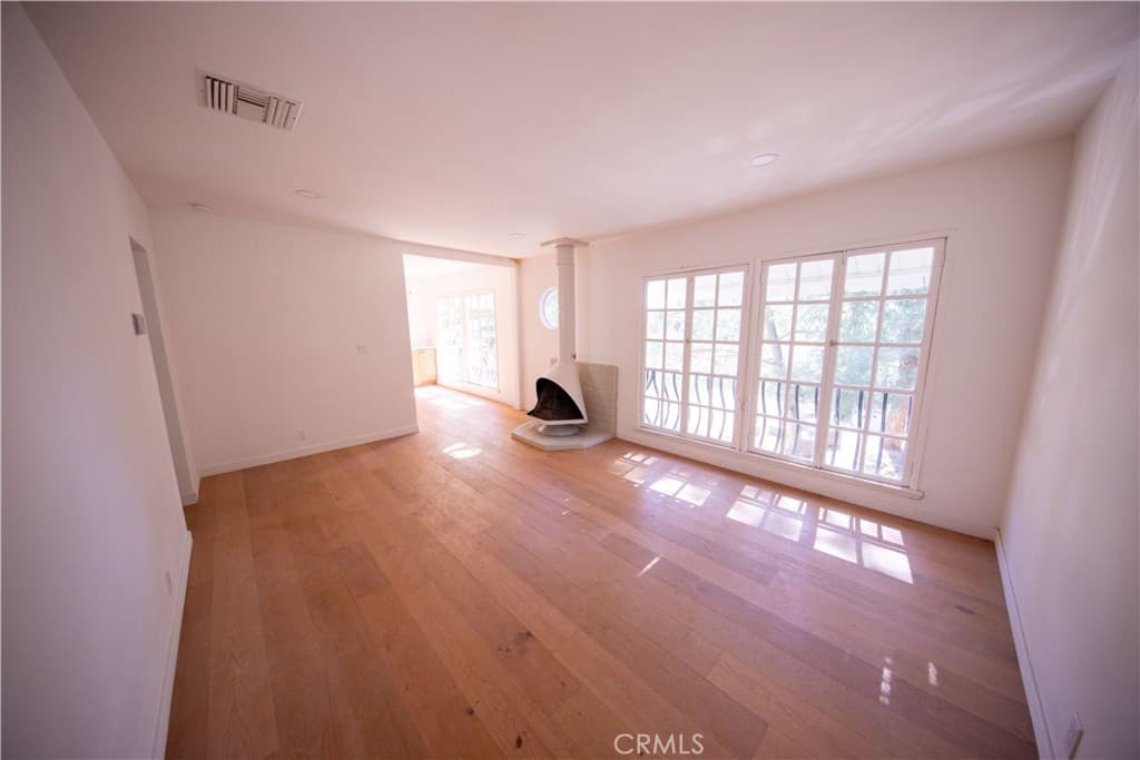 Home at 785 Skyland, Sierra Madre — photo 2 of 9