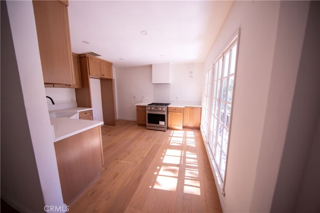 Home at 785 Skyland, Sierra Madre — photo 4 of 9