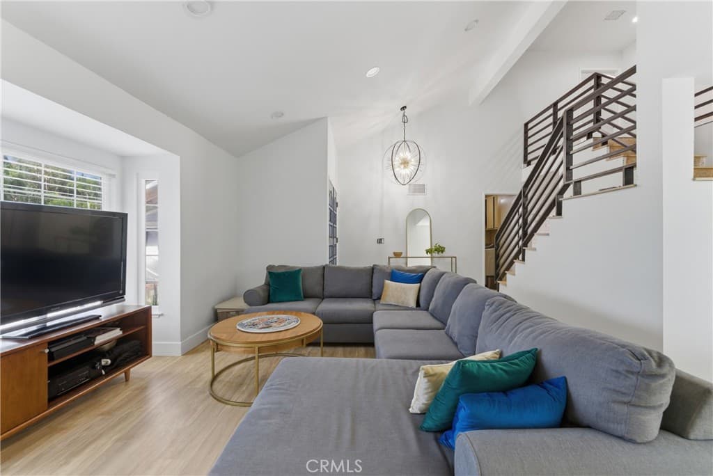 Home at 6 Blacksmith Circle, Pomona — photo 3 of 12