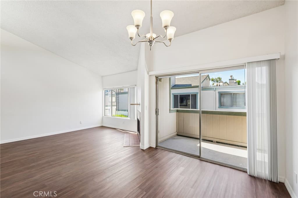 Condo at 1100 Cleghorn e, Diamond Bar — photo 11 of 12