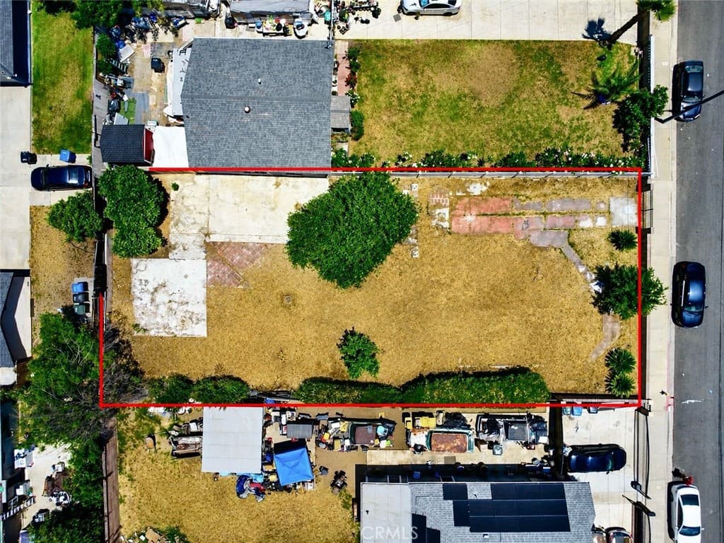 Home at 949 W Grand Ave, Pomona — photo 6 of 11