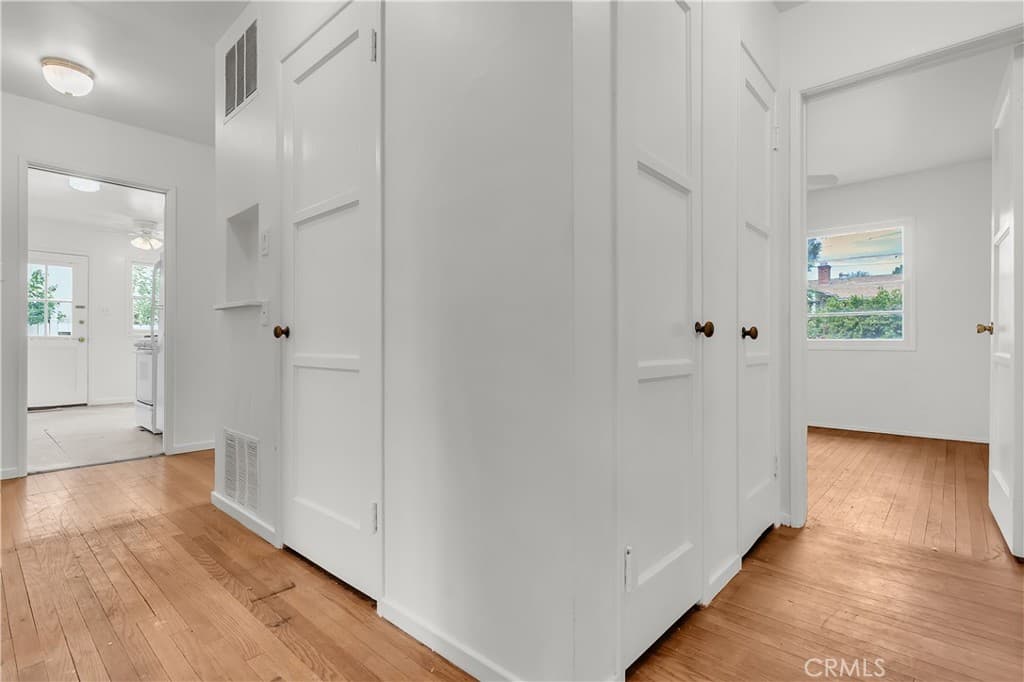 Home at 311 Saint Bonaventure St, Claremont — photo 11 of 12