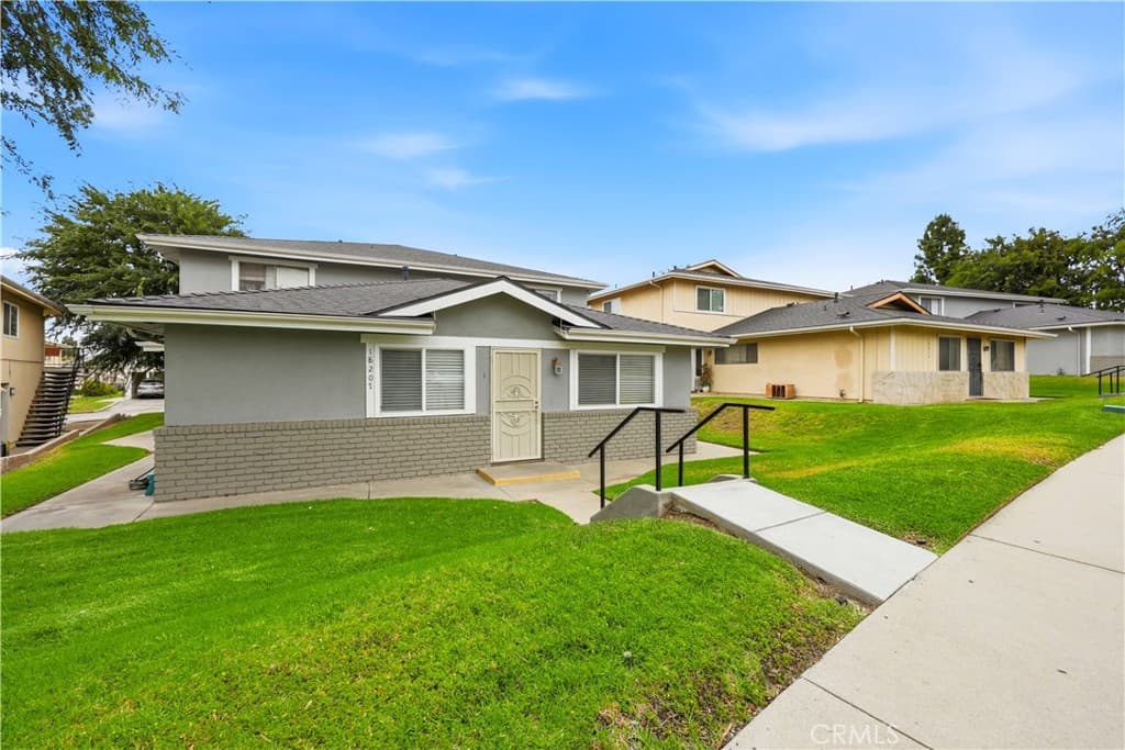 Condo at 18207 Via Dicha, Rowland Heights — photo 2 of 12