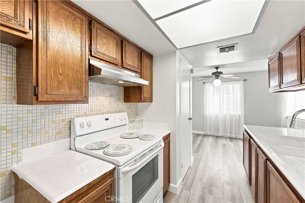 Condo at 18207 Via Dicha, Rowland Heights — photo 10 of 12