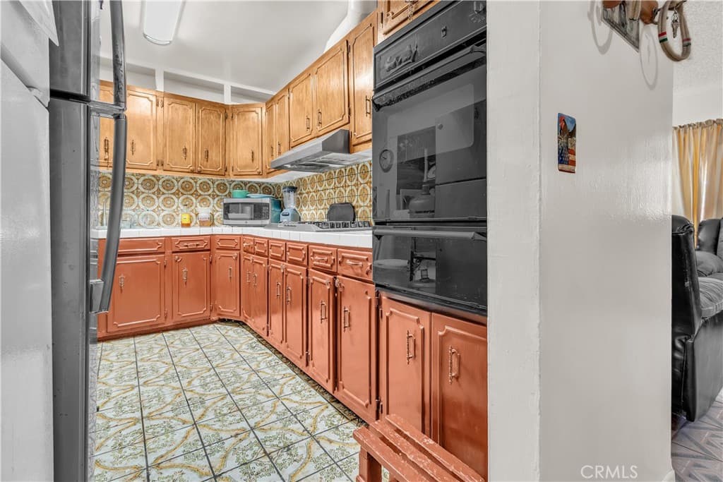 Home at 13618 Las Vecinas Dr, La Puente — photo 11 of 12