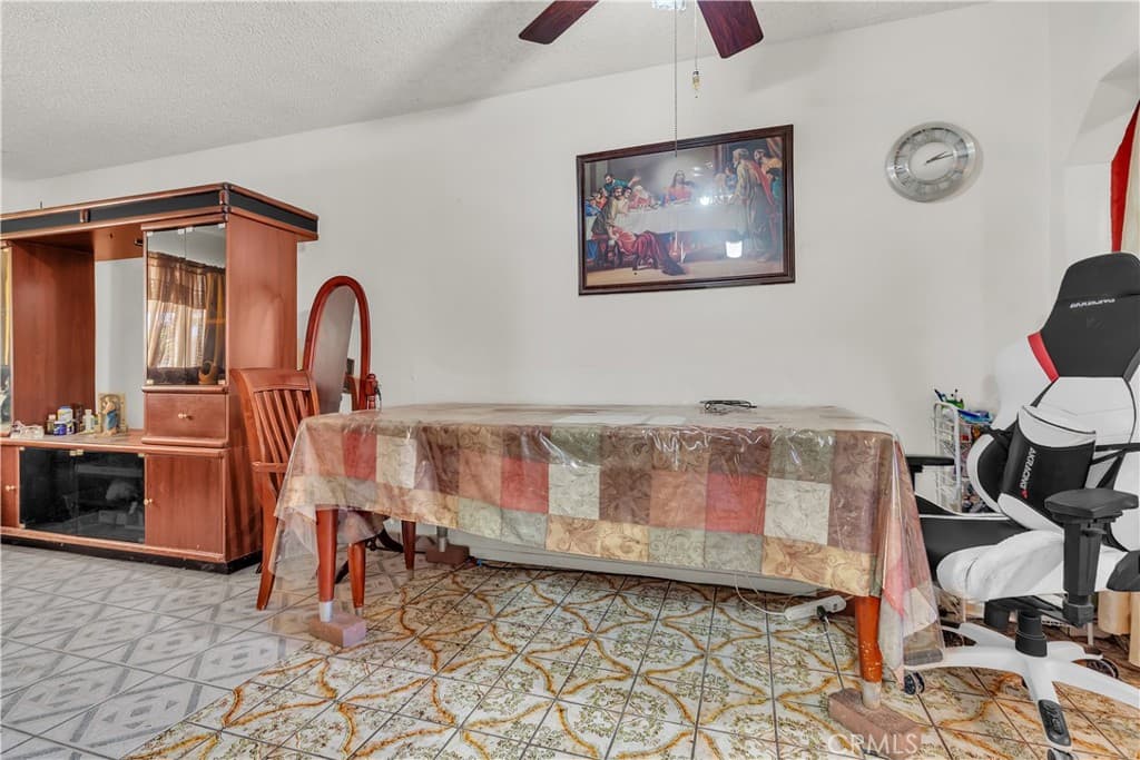 Home at 13618 Las Vecinas Dr, La Puente — photo 9 of 12