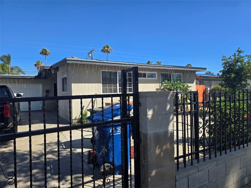 Home at 960 Stichman, La Puente — photo 1 of 12