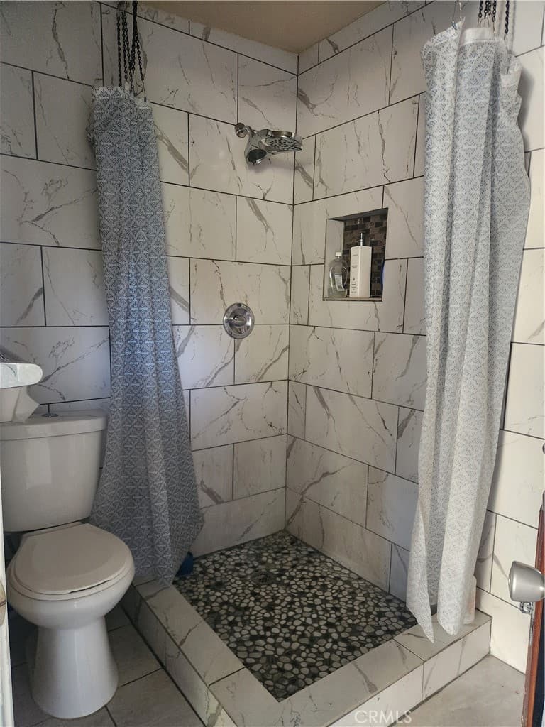 Home at 960 Stichman, La Puente — photo 11 of 12